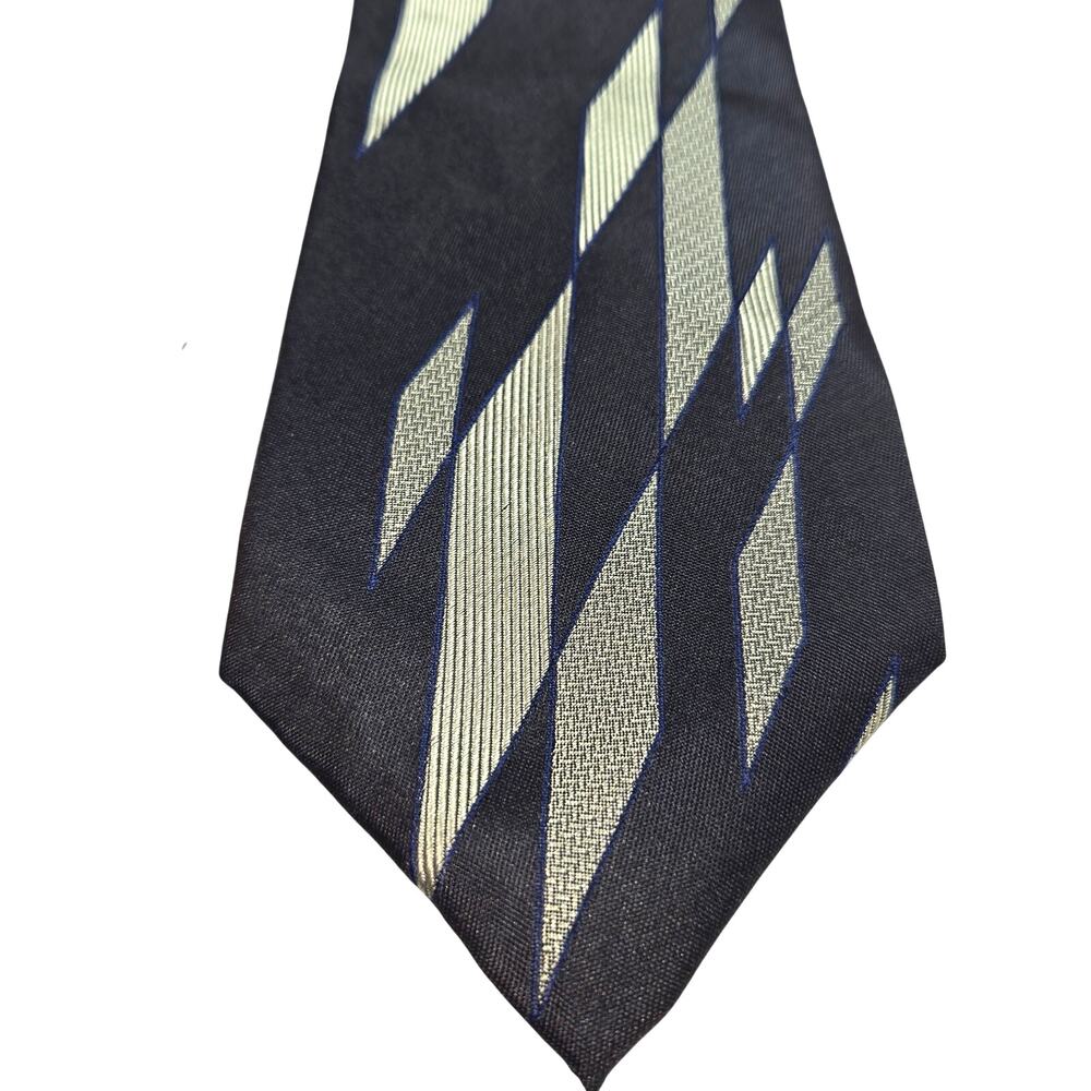 Format 100% Silk Luxury Fashion Tie 3 3/4 wide 58 long